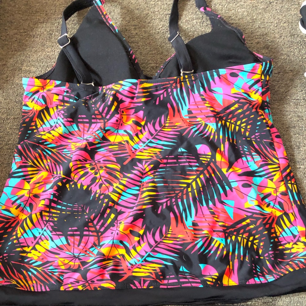 swimsuits - Picture 2 of 16